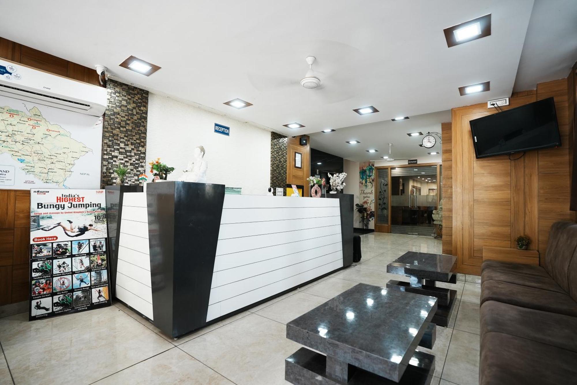 Hotel The 7 Seas Rishikesh Bagian luar foto