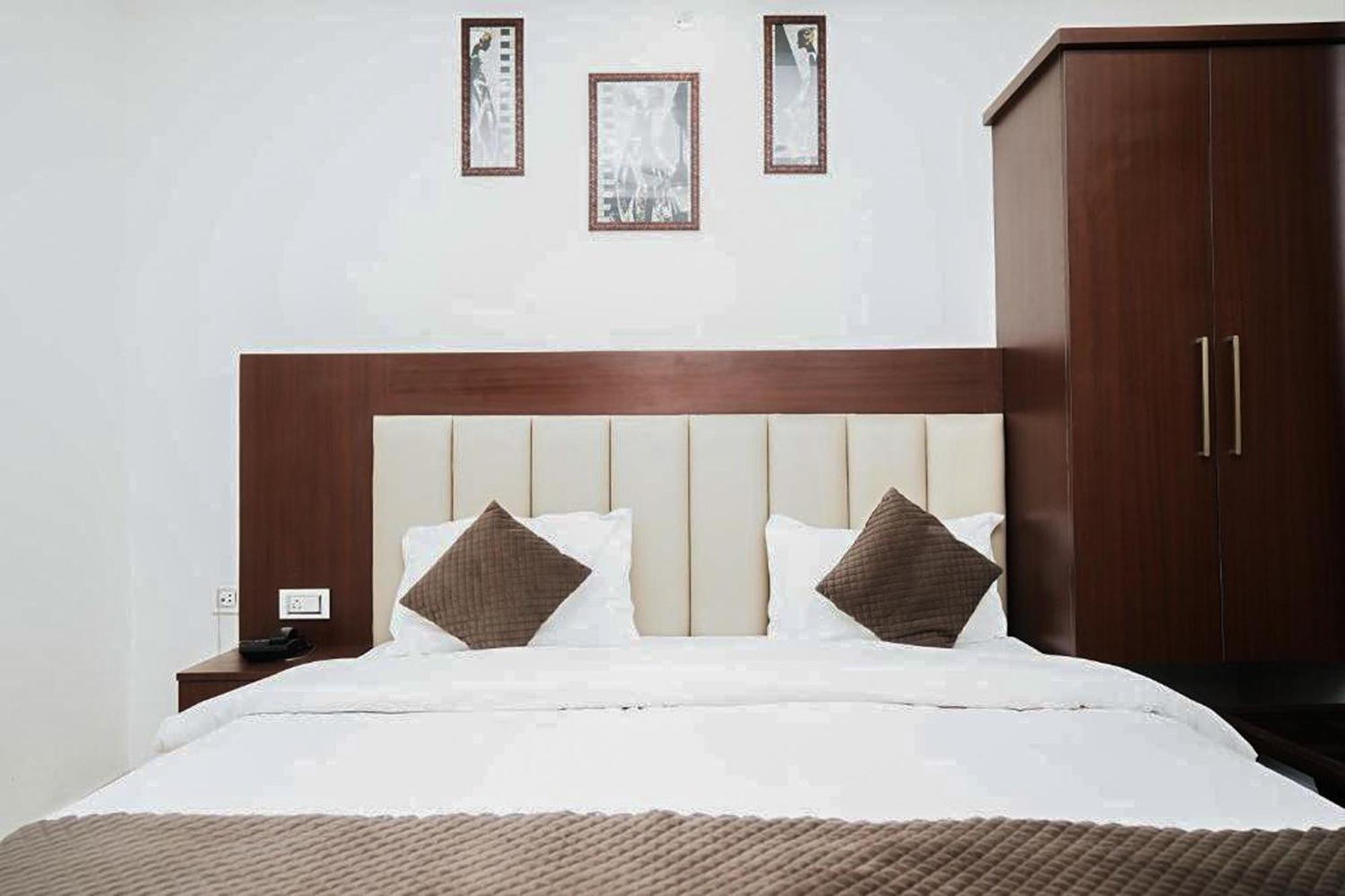 Hotel The 7 Seas Rishikesh Bagian luar foto