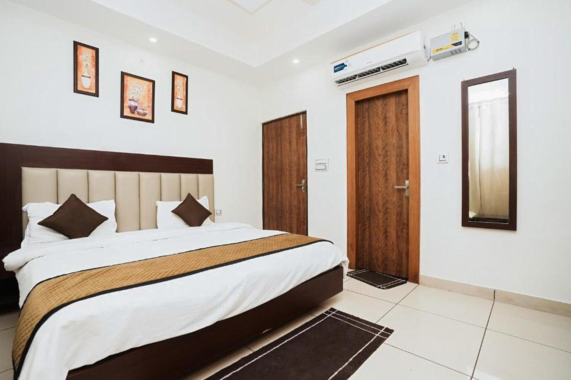 Hotel The 7 Seas Rishikesh Bagian luar foto